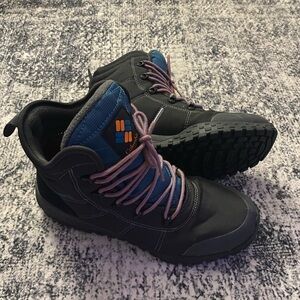 Columbia Men's FAIRBANKS OMNI-HEAT Hiking Shoe